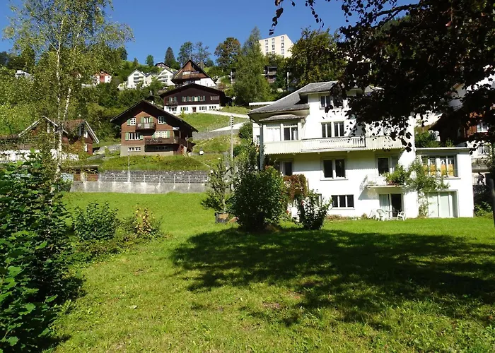 Bergfried Apartment *